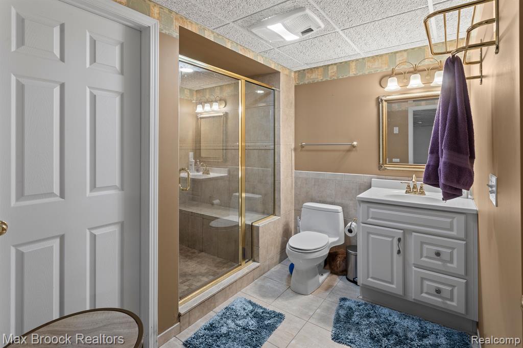 55222 BOARDWALK Drive, Shelby Twp, MI 48316 — Photo 24