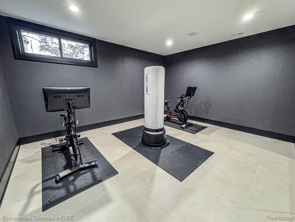 47490 BELLAGIO Drive, Northville, MI 48167 — Photo 39