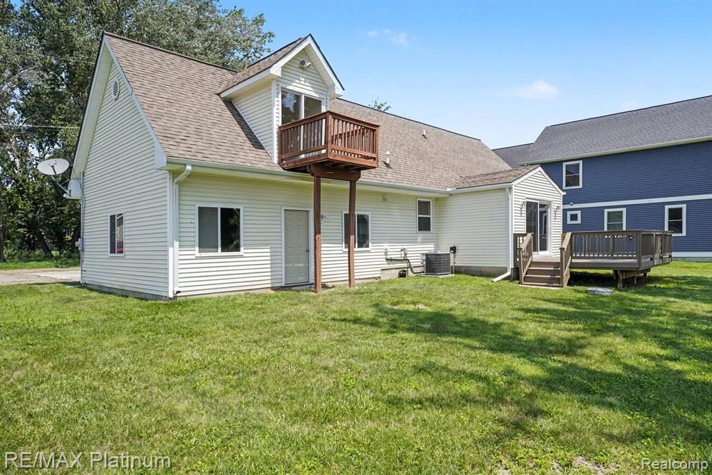 11624 ISLAND COURT, Hartland, MI 48353 — Photo 23