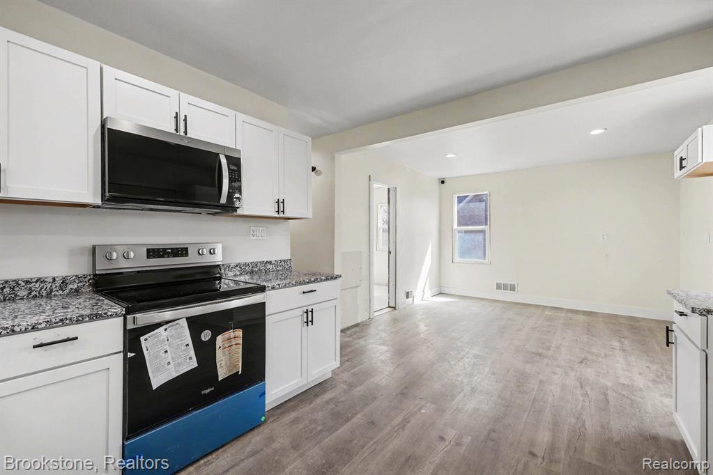5533 Sheridan Street, Detroit, MI 48213 — Photo 10