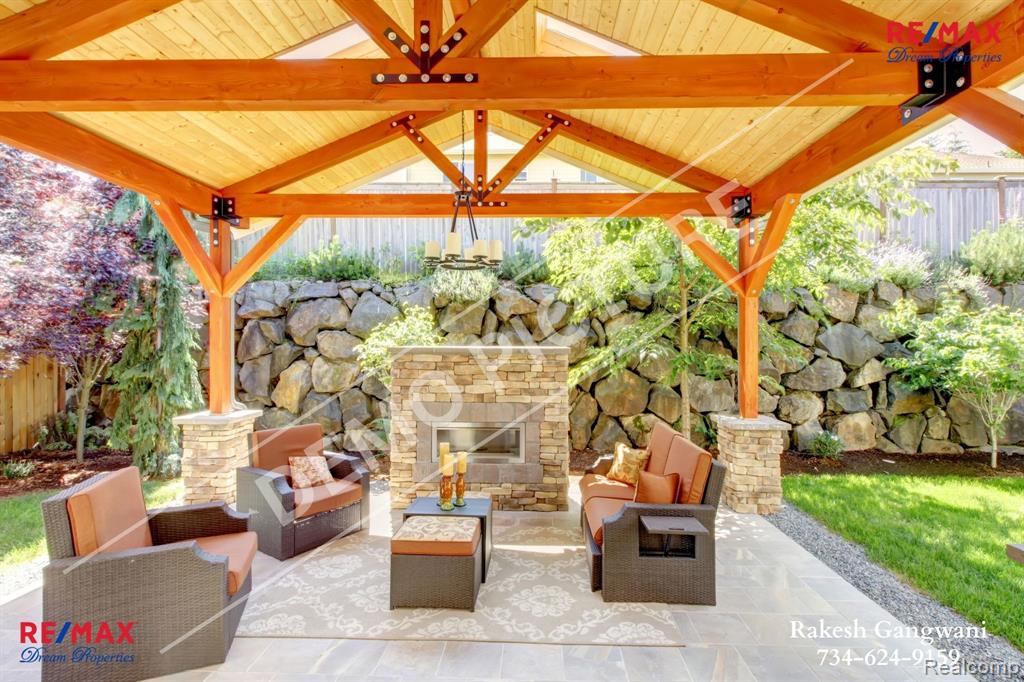 31111 Lahser Road, Beverly Hills, MI 48025 — Photo 4