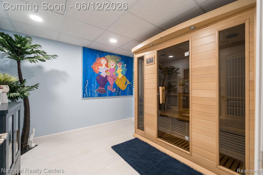 1233 Lark St, Lake Orion, MI — Photo 27