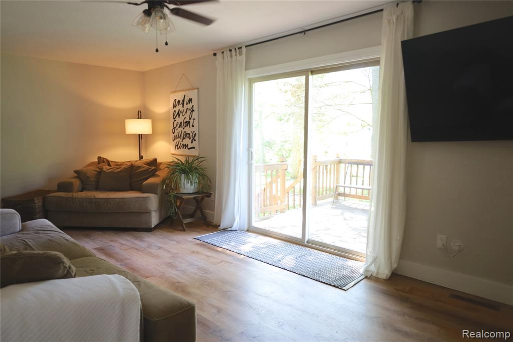 9509 Midland Road, Freeland, MI 48623 — Photo 13