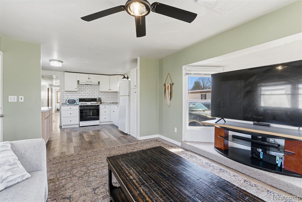 2687 Brad Place, Brighton, MI 48114 — Photo 10