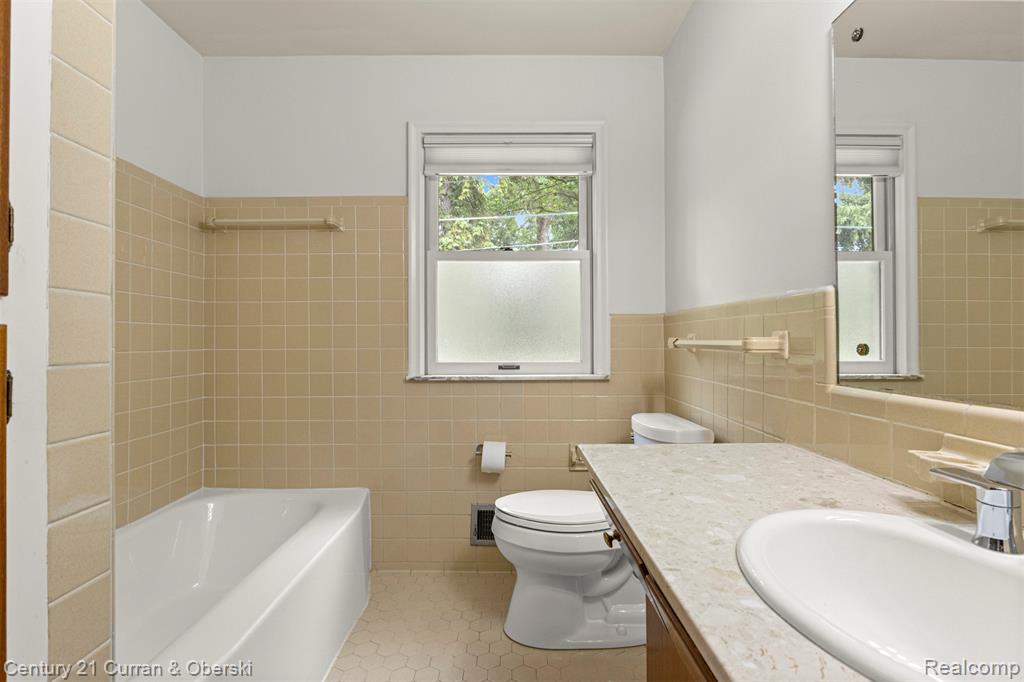 6200 Burger Street, Dearborn Heights, MI 48127 — Photo 18