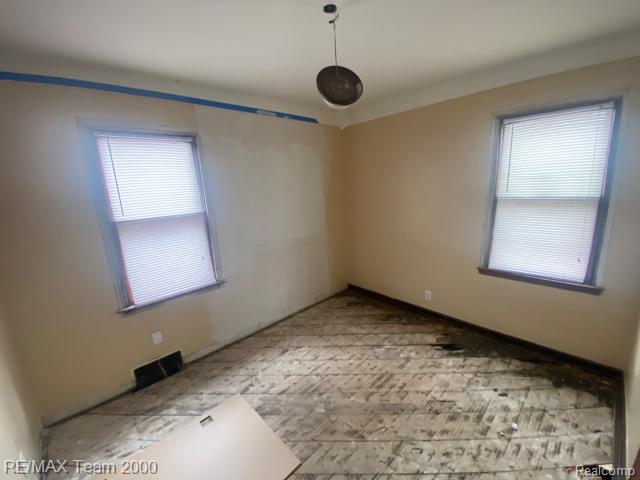 18904 Mallina Street, Grosse Pointe, MI 48236 — Photo 10
