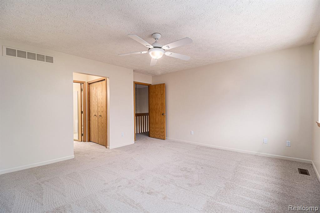 4946 Scenic Pines Court, Clarkston, MI — Photo 11