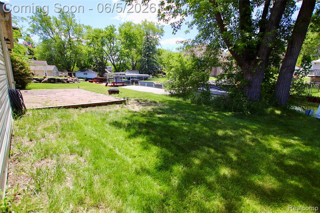 7044 Desmond Road, Waterford, MI 48329 — Photo 53