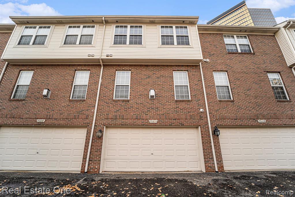 25406 Saint James, Southfield, MI 48075 — Photo 27