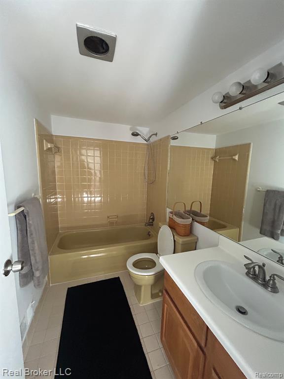 236 AQUEDUCT Drive, 81, Walled Lake, MI 48390 — Photo 20
