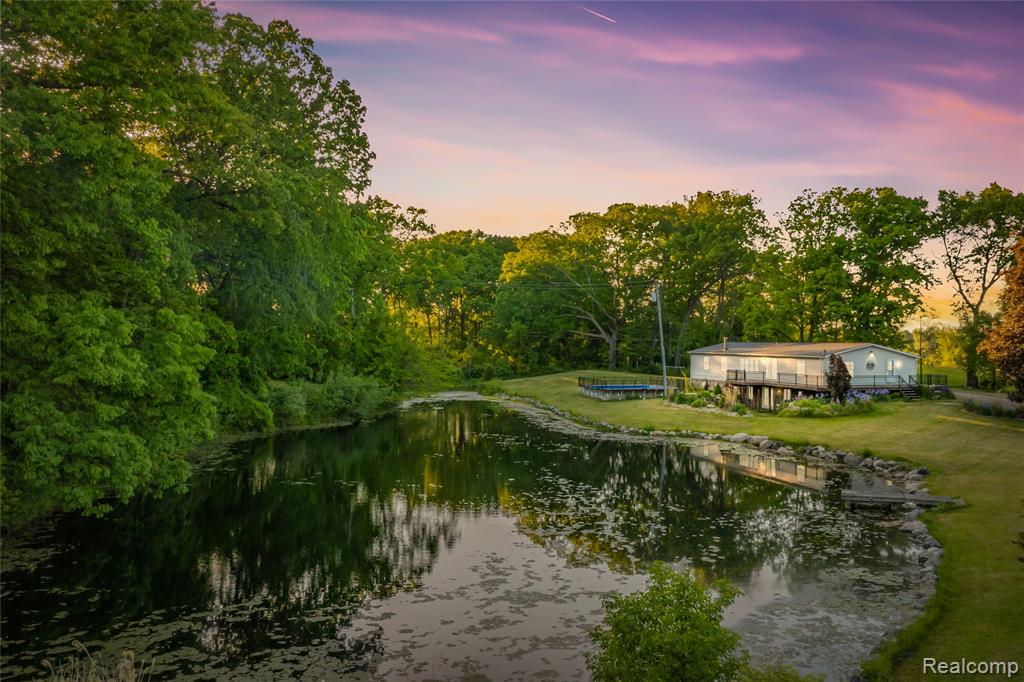8460 Fish Lake Road Road, Holly, MI 48442