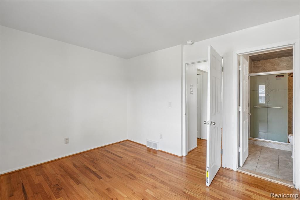 8401 18 Mile Road, 112, Sterling Heights, MI 48313 — Photo 11