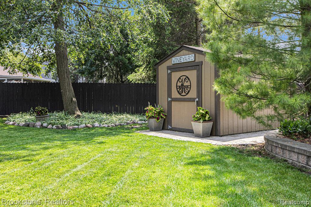 4057 Cypress Drive, Troy, MI 48085 — Photo 45