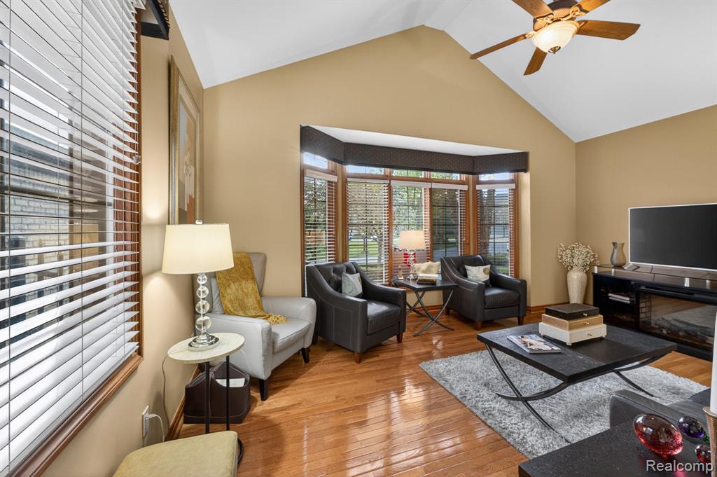 6554 Enclave Drive, Clarkston, MI 48348 — Photo 11