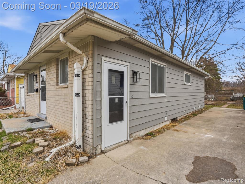 1649 Smith Street, Ypsilanti, MI 48198 — Photo 29