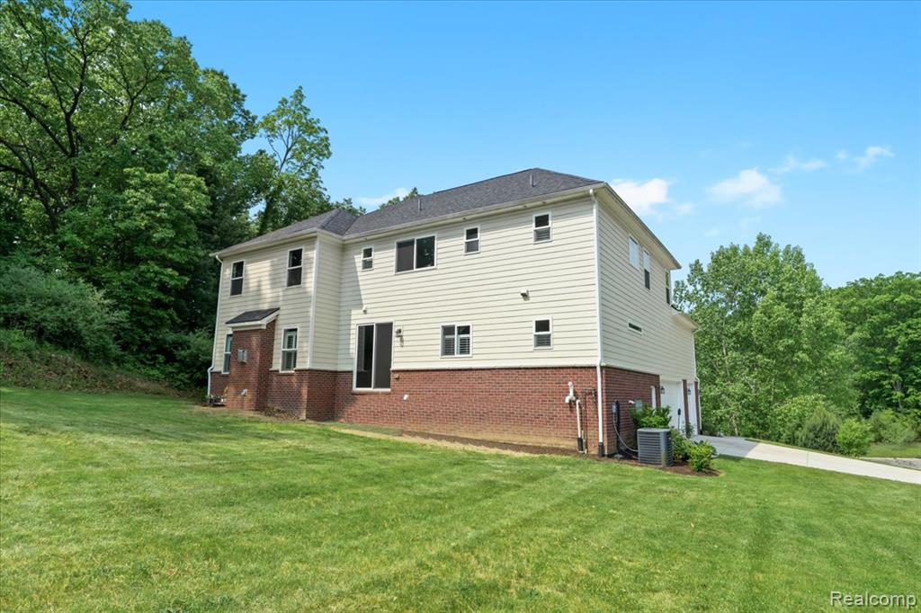 5641 Ciderberry Drive, Brighton, MI 48116 — Photo 46
