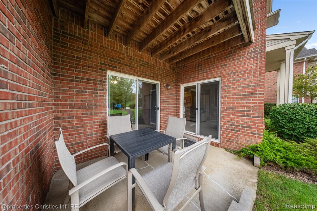 1758 FLAGSTONE Circle, 3, Rochester, MI 48307 — Photo 20