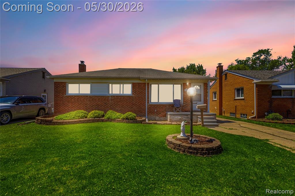 529 Cardwell Street, Garden City, MI — Photo 2