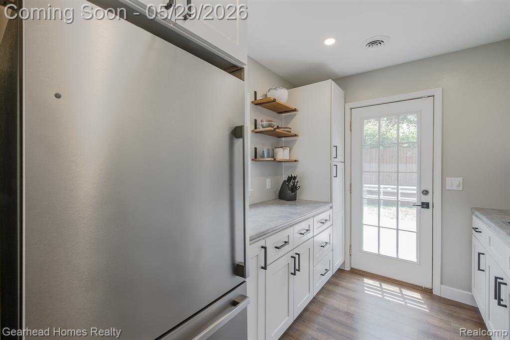 2831 Watkins Lake Road, Waterford, MI 48328 — Photo 10