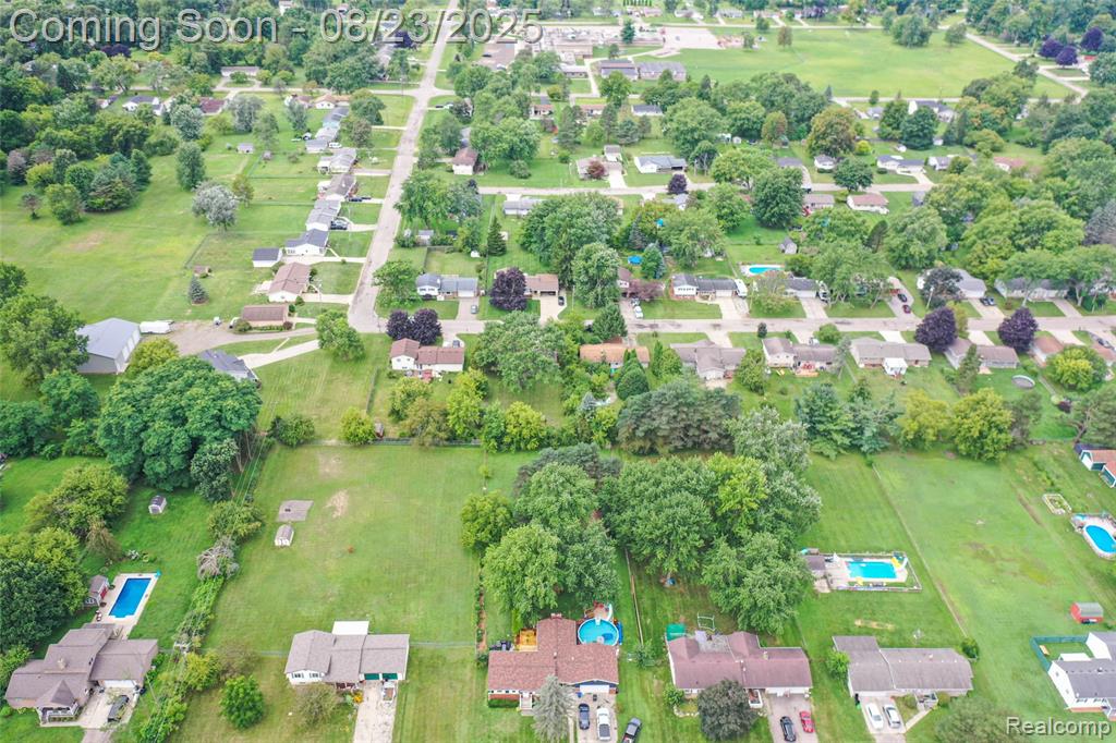 5443 Mancelona Drive, Grand Blanc, MI 48439 — Photo 35