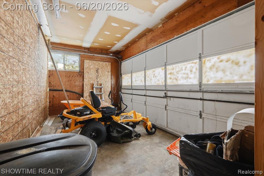1661 Madeline Drive, Lapeer, MI 48446 — Photo 41