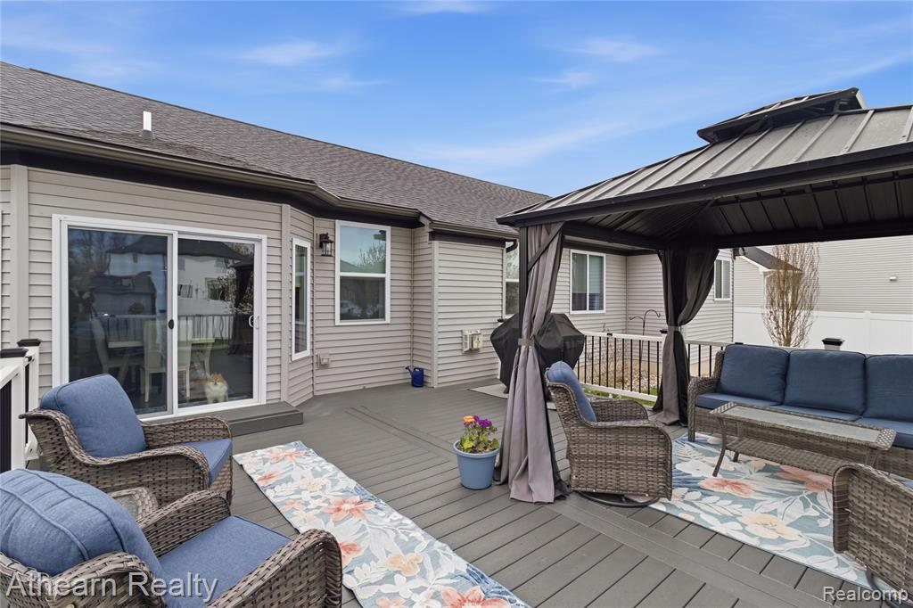 8197 Hidden Cove Court, Grand Blanc, MI 48439 — Photo 8