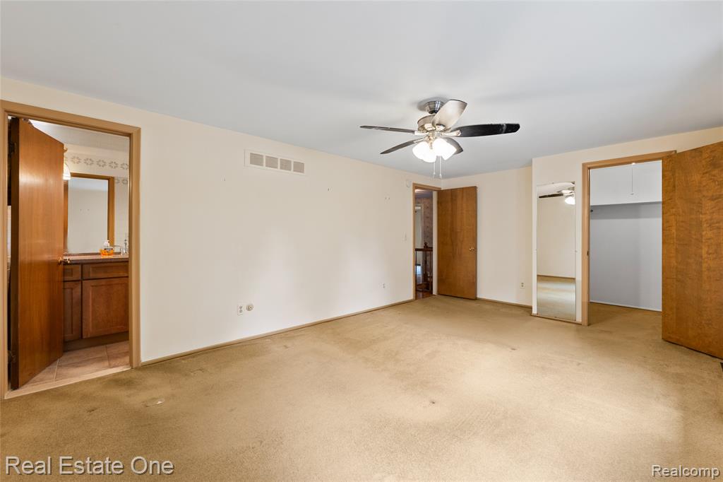 25574 Wilson Drive, Dearborn Heights, MI 48127 — Photo 45