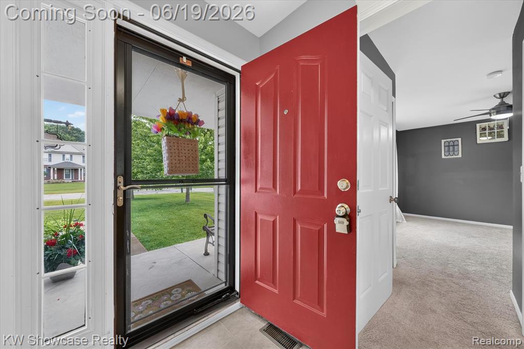 8196 Loon Lane, Grand Blanc, MI 48439 — Photo 6
