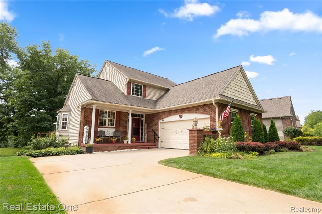 9952 Tioga Trail, Pinckney, MI 48169 — front exterior