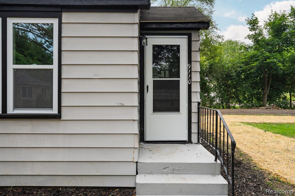 9110 Jay Street, Whitmore Lake, MI 48189 — Photo 28
