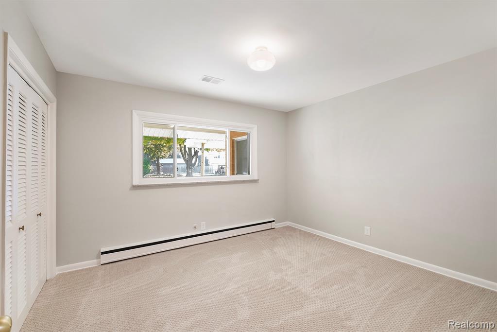 4475 Thornapple Circle, Burton, MI 48509 — Photo 15