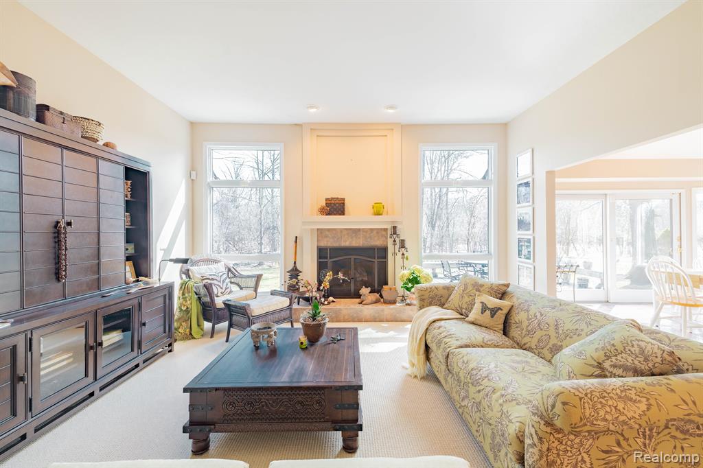 8555 Island Boulevard, Grosse Ile, MI 48138 — Photo 6