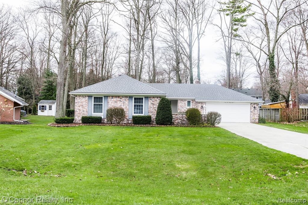 4291 QUAKER HILL Drive, Fort Gratiot, MI 48059 — Photo 34