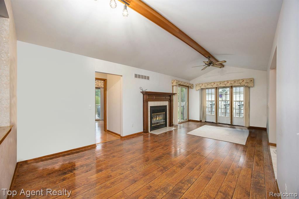 43378 Riverbend Boulevard, Clinton Twp, MI 48038 — Photo 9
