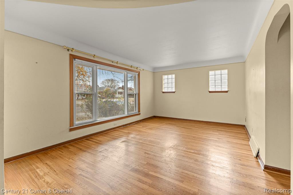 7668 Cortland Avenue, Allen Park, MI 48101 — Photo 4