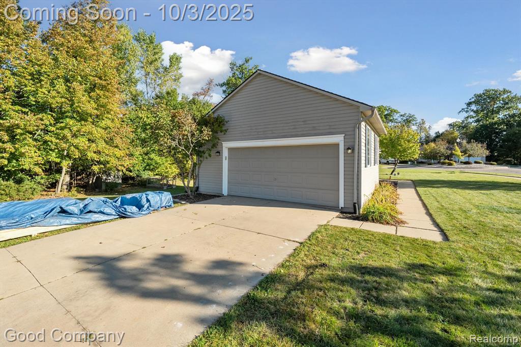 961 LOON Court, Fenton, MI 48430 — Photo 43