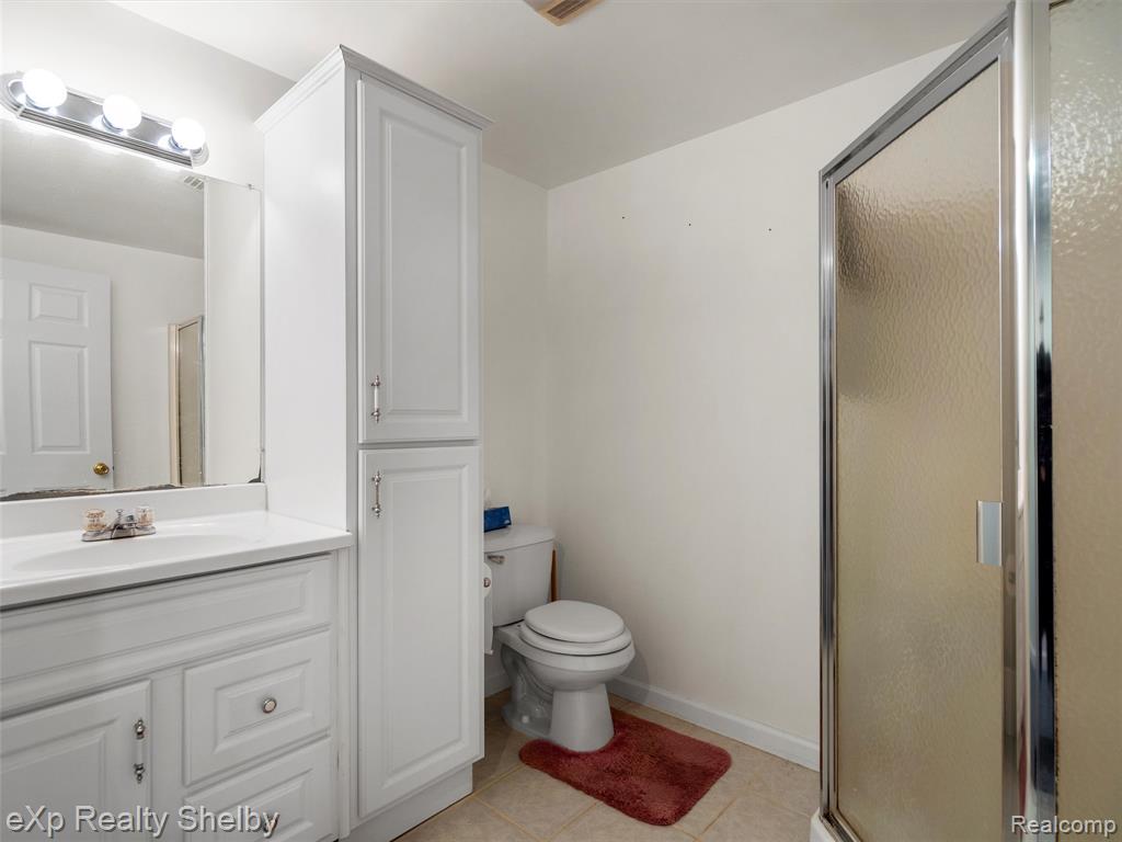 49088 Lehr Drive, Macomb, MI 48044 — Photo 30