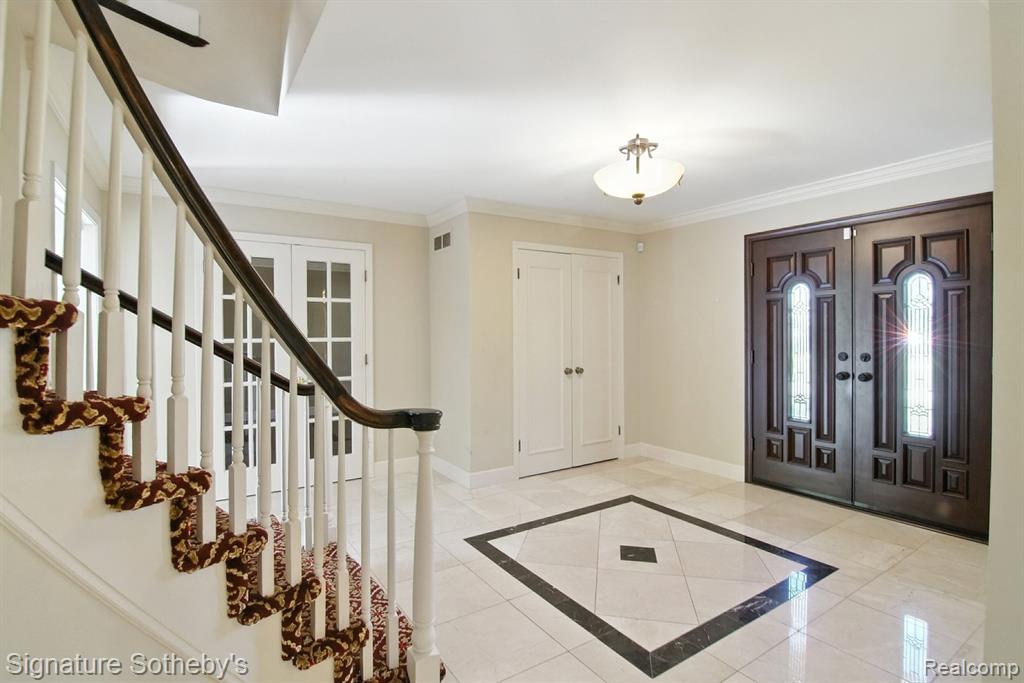 5130 Provincial Drive, Bloomfield Hills, MI 48302 — Photo 2