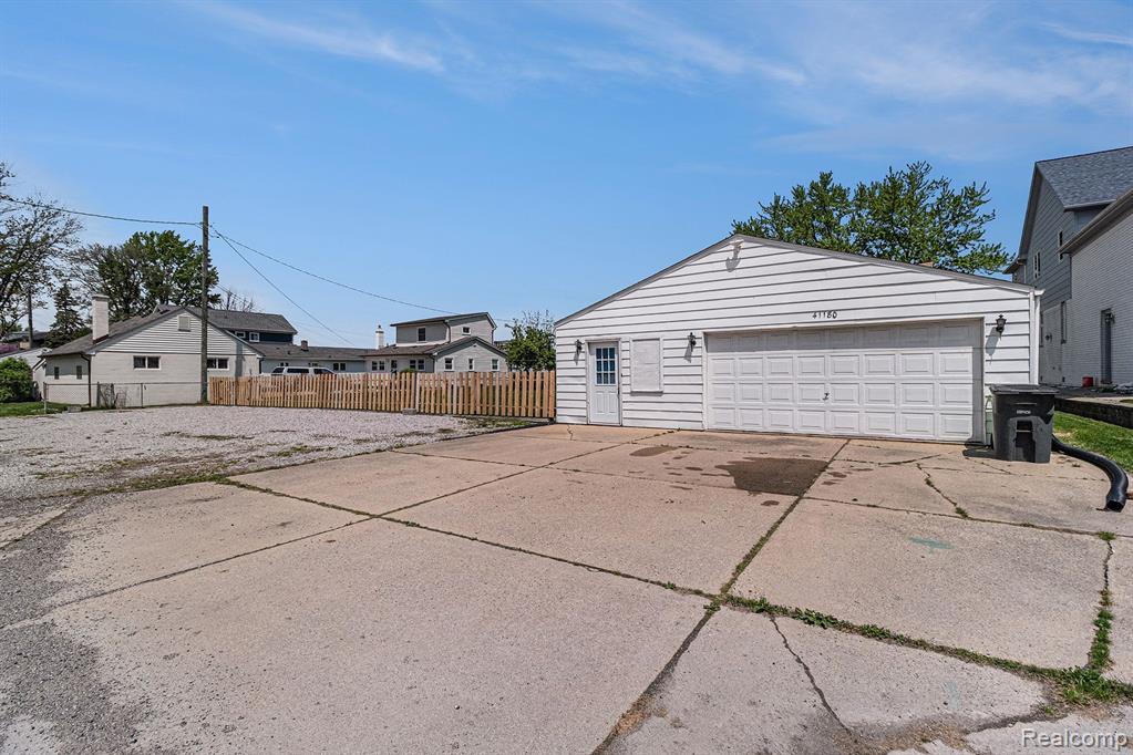 41180 CONGER BAY Drive, Harrison Township, MI — Photo 10