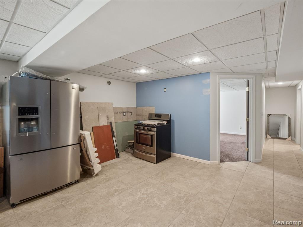 13713 Milton Drive, Belleville, MI 48111 — Photo 40
