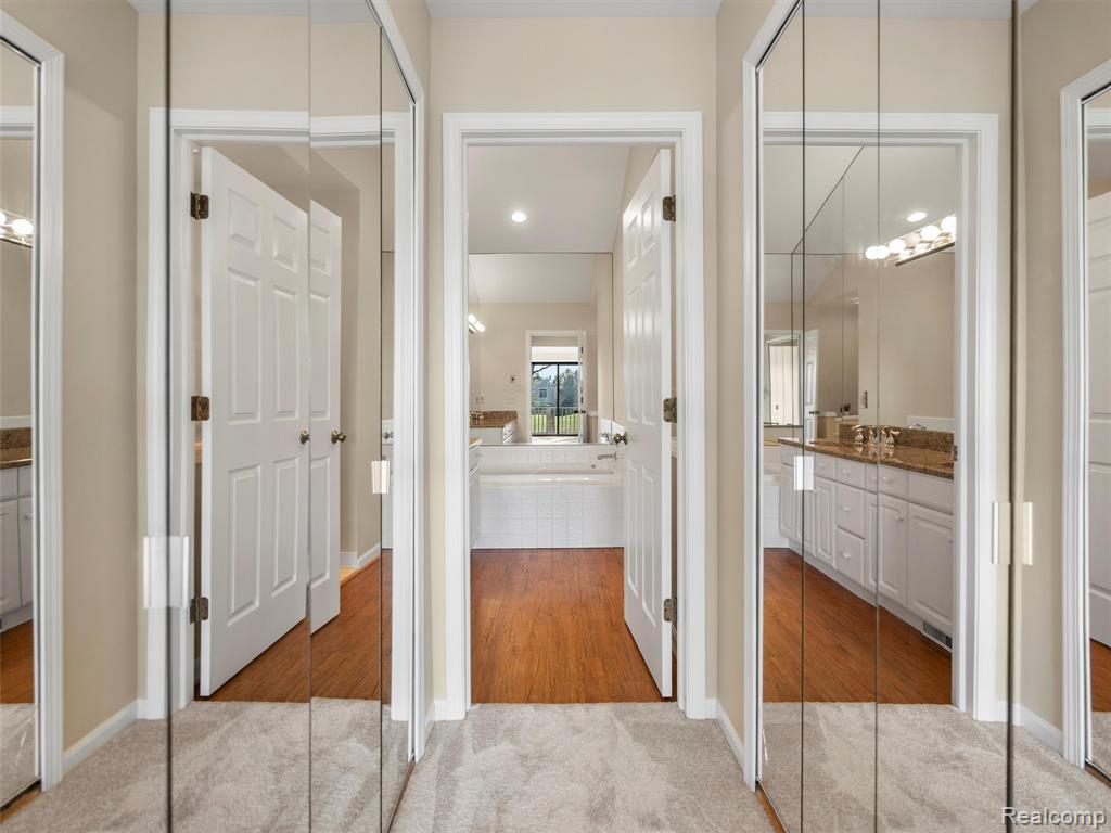 718 Upper Scotsborough Way, Bloomfield Hills, MI 48304 — Photo 24