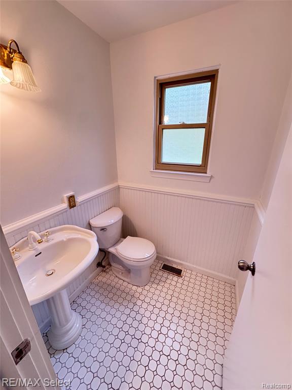 5527 Copley Square Road, Grand Blanc, MI 48439 — Photo 10