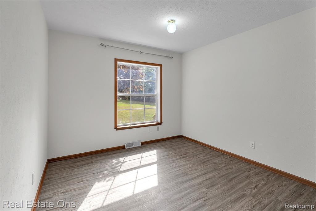 72021 Romeo Plank Road, Armada, MI — Photo 25