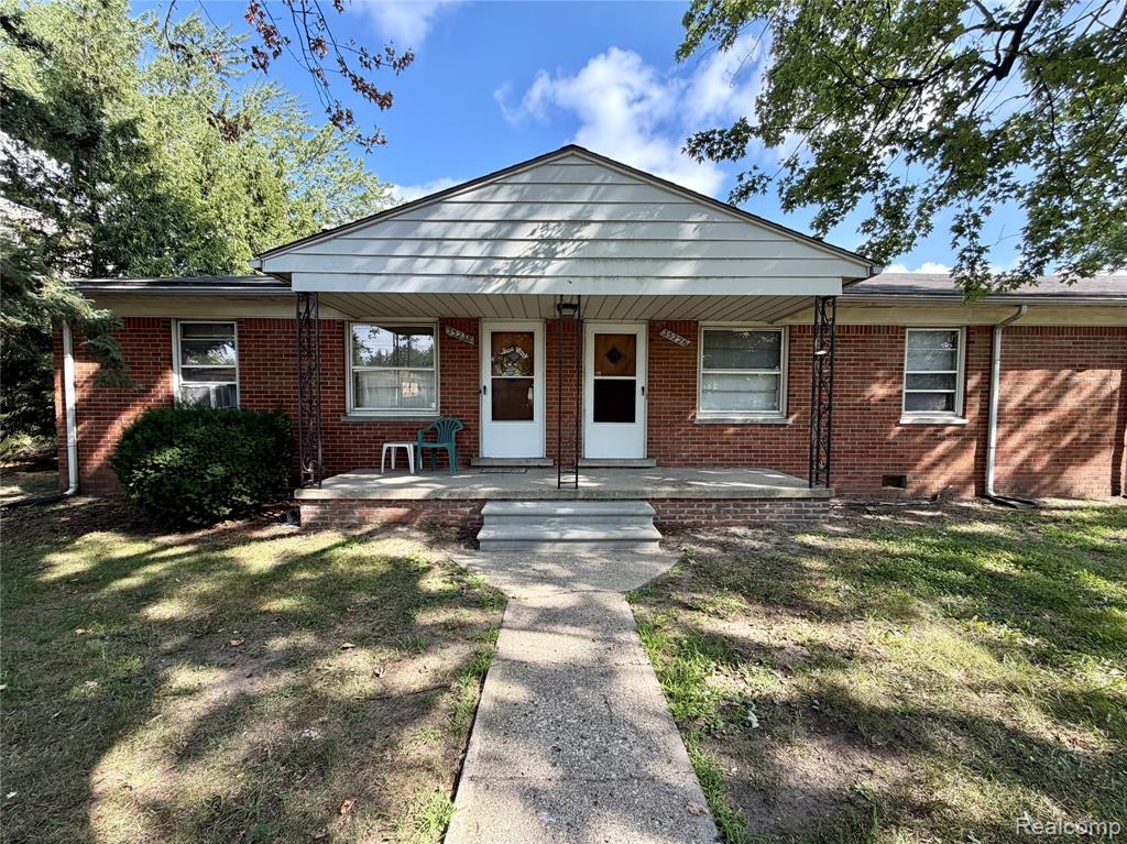 35226 Pardo Street, Westland, MI