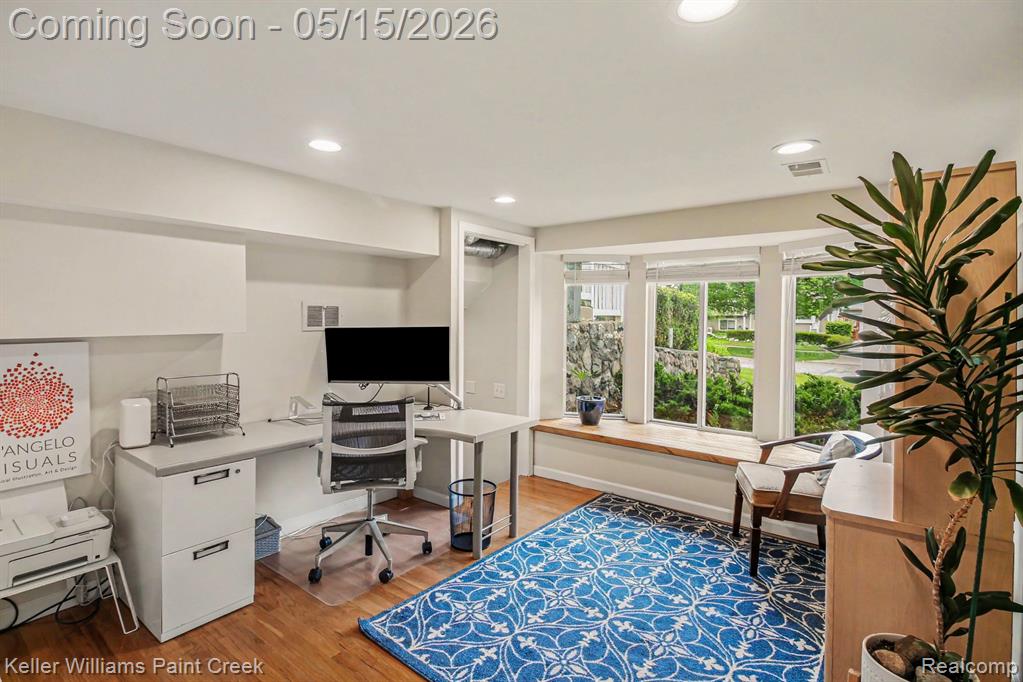 425 Cabinet Street, Milford, MI 48381 — Photo 14