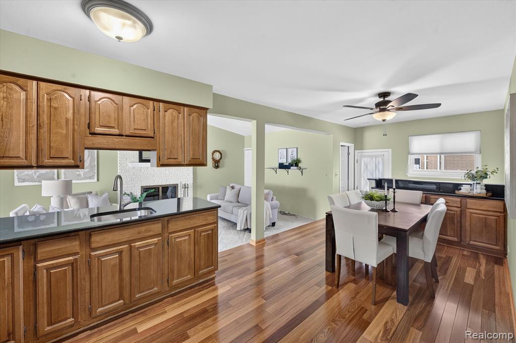 7026 London Court, Canton, MI 48187 — Photo 14