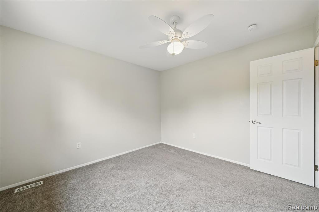 7302 PARKWAY Court, Canton, MI 48187 — Photo 40