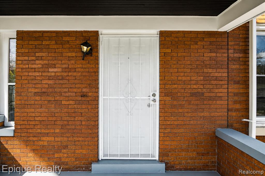 64 Glendale Street, Highland Park, MI 48203 — Photo 8