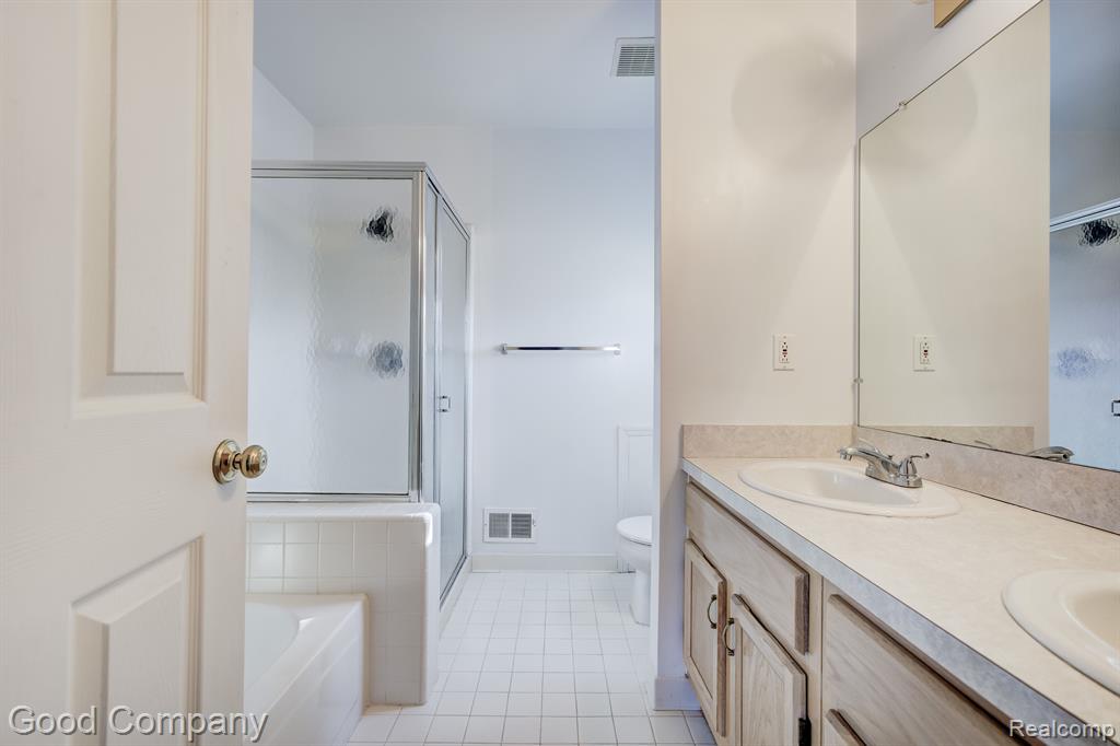 45293 HORSESHOE Circle, Canton, MI 48187 — Photo 26