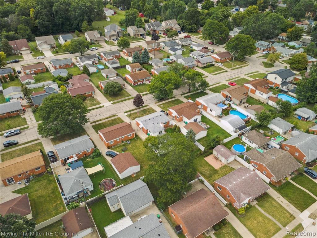 6484 Huntleigh Street, Garden City, MI — Photo 51